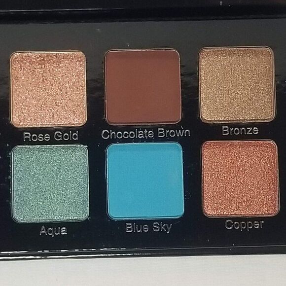 Violet Voss Essentials 2 Eyeshadow Palette - Picture 6 of 9